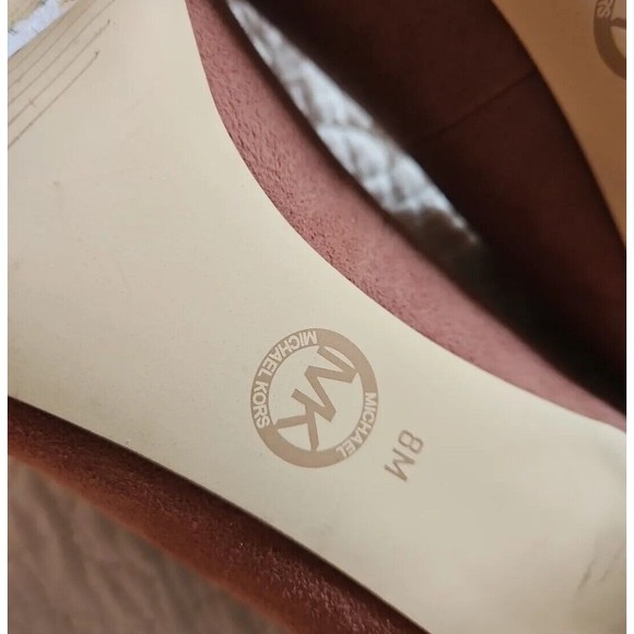 Michael Kors Suede Violet PUMP Dusty Rose Court Rhinestone Flower EUC - Picture 8 of 9